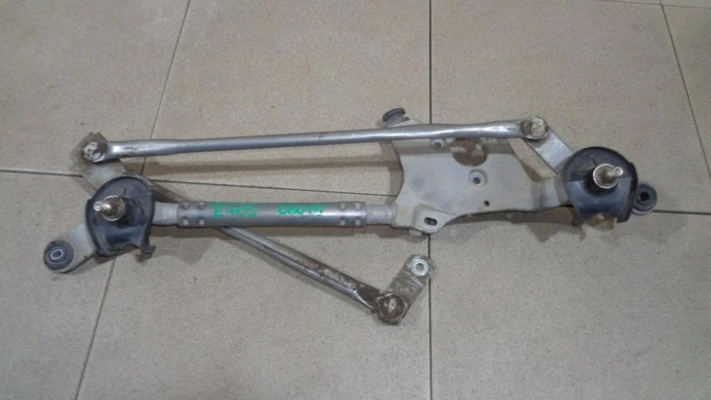 Трапеция дворников Toyota Corolla E150