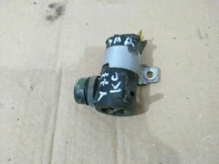 Б.у. насос омывателя MITSUBISHI PAJERO V77W MITSUBISHI PAJERO V77W