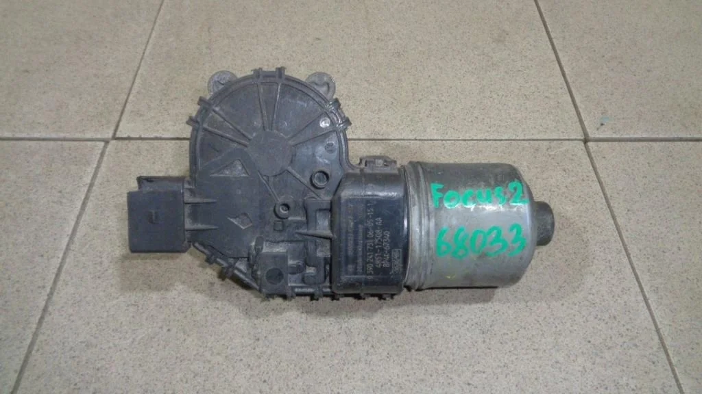 Моторчик дворников передний Ford Focus 2