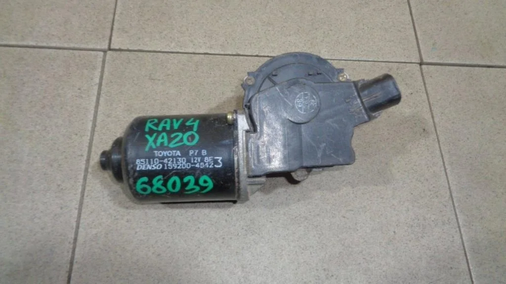 Моторчик дворников передний Toyota RAV4 A20