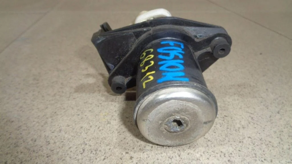 Вставка замка багажника Ford Fusion CBK