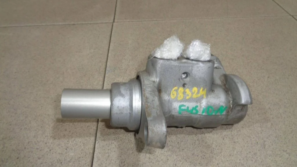 Цилиндр тормозной главный Ford Fusion CBK