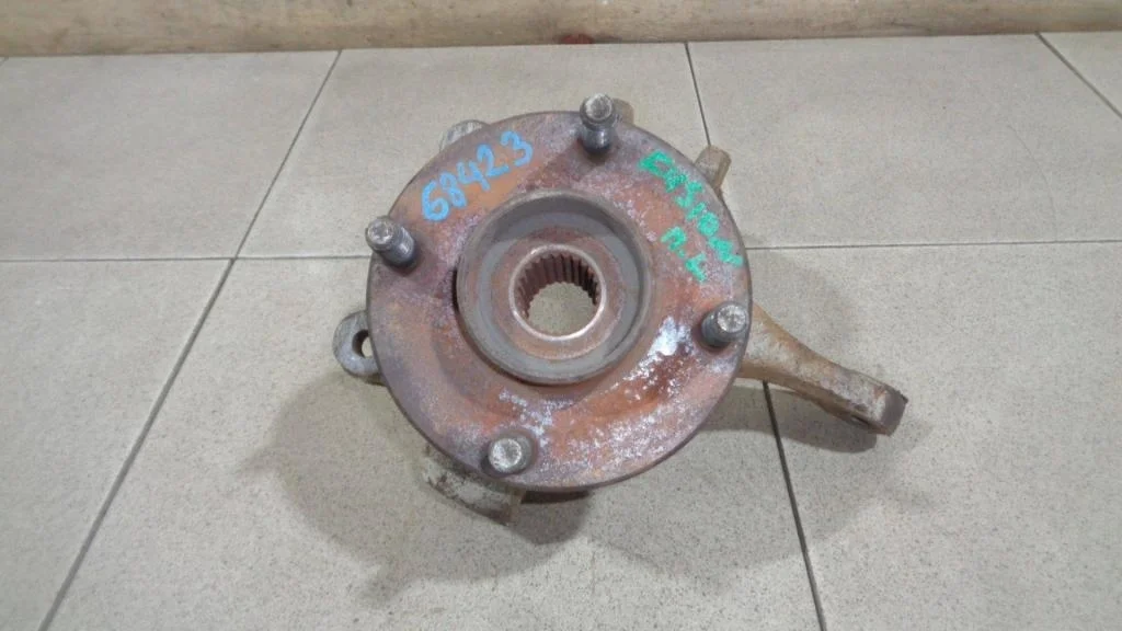 Кулак поворотный передний левый Ford Fusion CBK