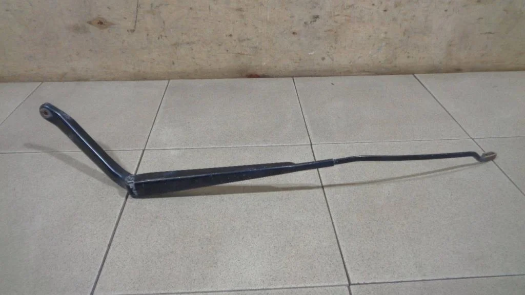 Поводок стеклоочистителя передний правый Ford Fusion CBK