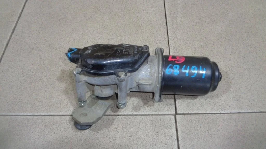 Моторчик дворников передний Mitsubishi Lancer 9 CS