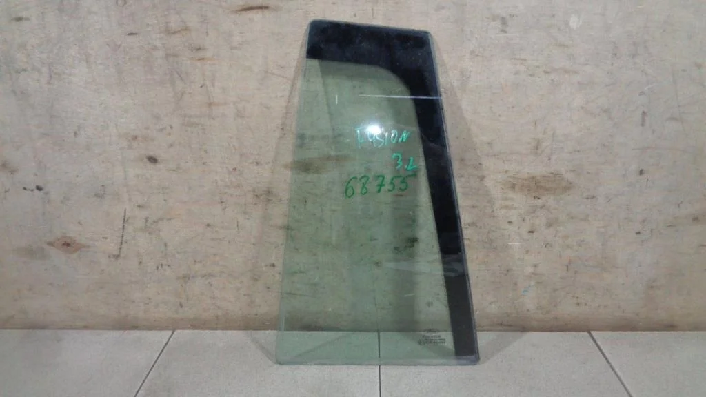 Стекло двери задней левой форточка Ford Fusion CBK