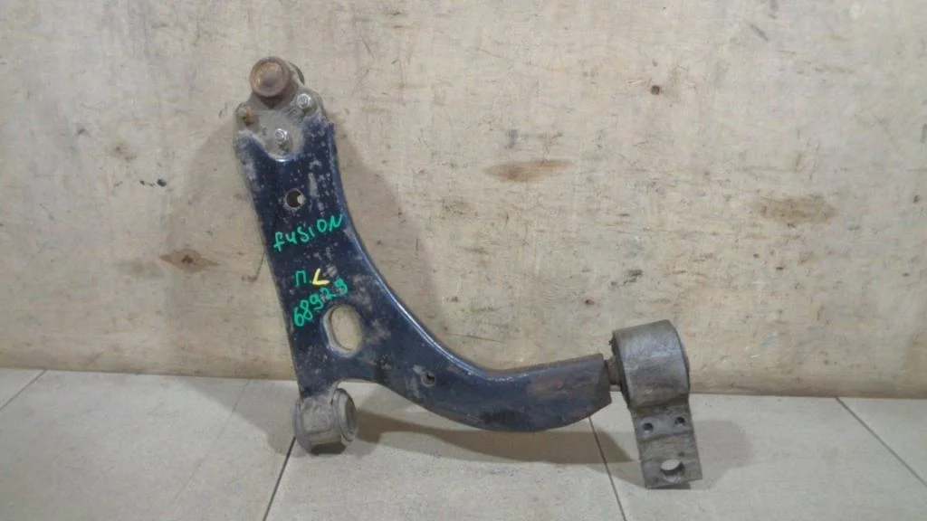 Рычаг передний левый Ford Fusion CBK