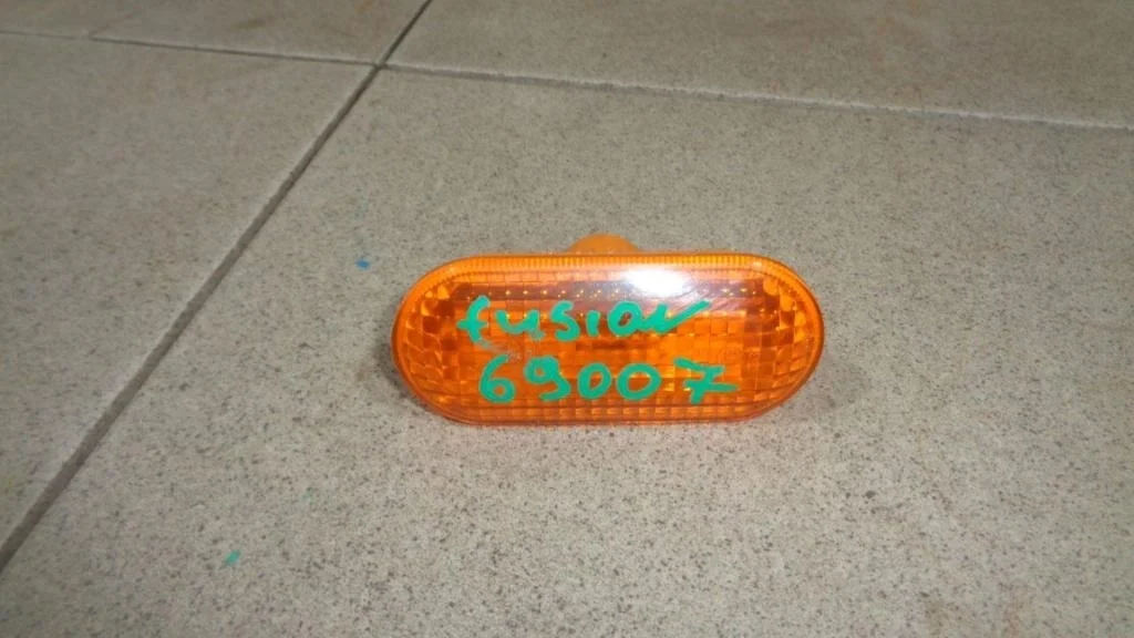 Повторитель на крыло Ford Fusion CBK