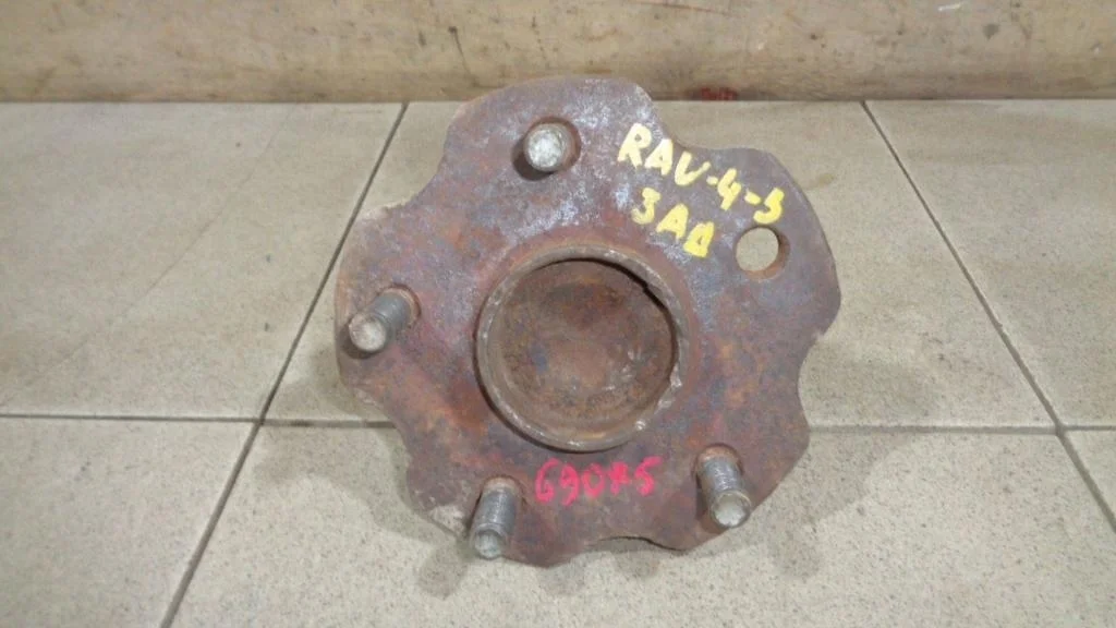 Ступица задняя Toyota RAV4 A30
