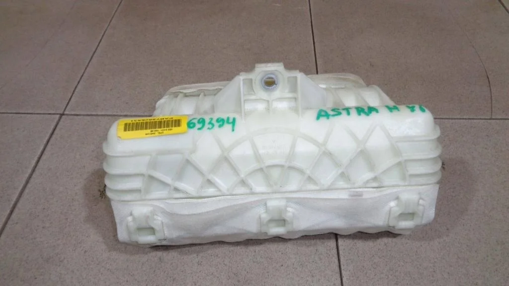 Подушка безопасности пассажира Opel Astra 2007 H