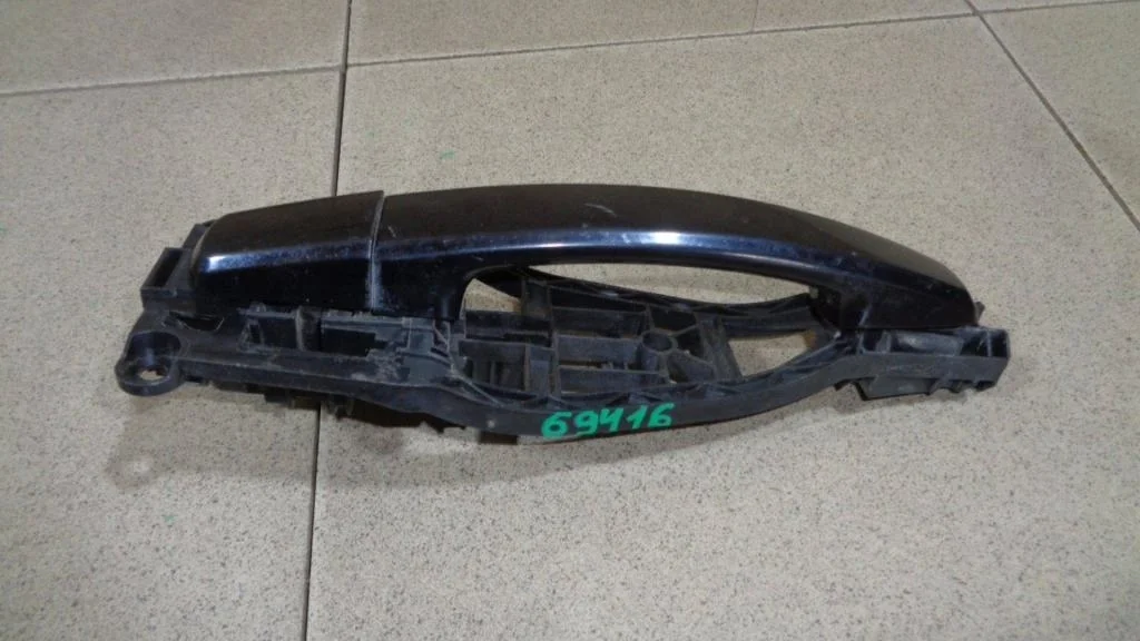 Ручка двери передней наружная правая Opel Astra 2007 H