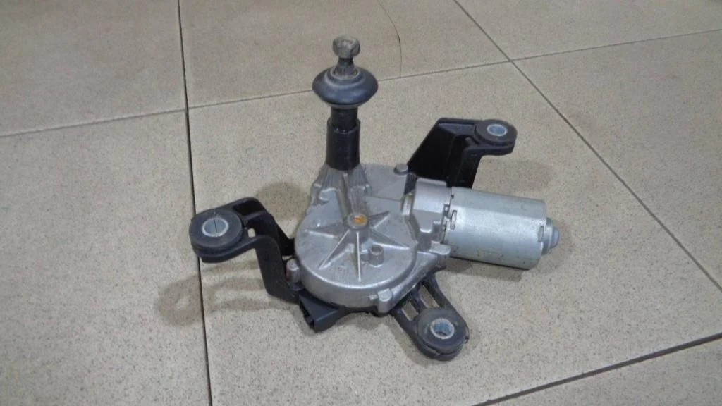 Моторчик дворника задний Opel Astra 2007 H