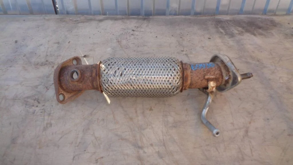 Приемная труба глушителя Kia Ceed 1