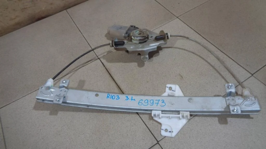 Стеклоподъемник задний левый Kia RIO 3 UB, QB