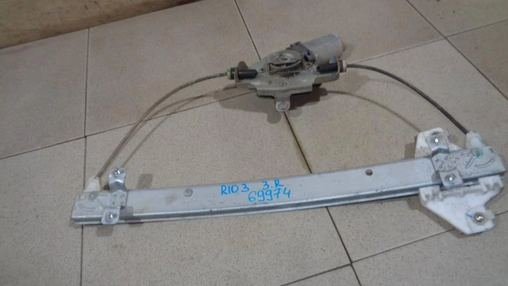 Стеклоподъемник задний правый Kia RIO 3 UB, QB