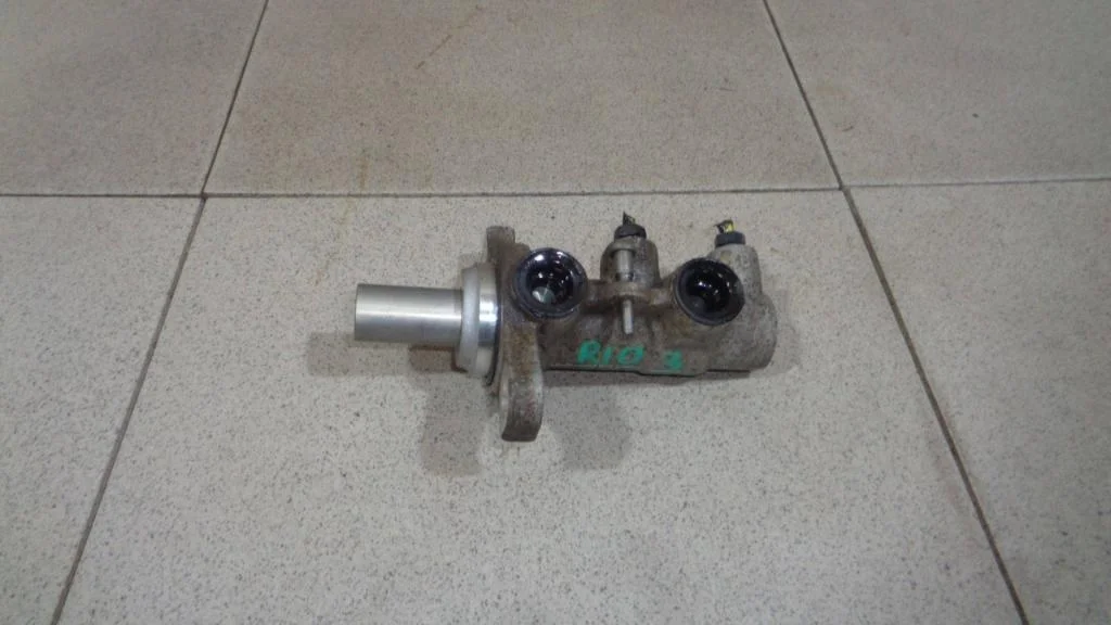 Цилиндр тормозной главный Kia RIO 3 UB, QB