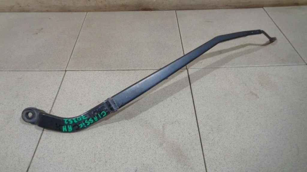 Поводок стеклоочистителя передний правый Nissan Almera Classic 2007 B10