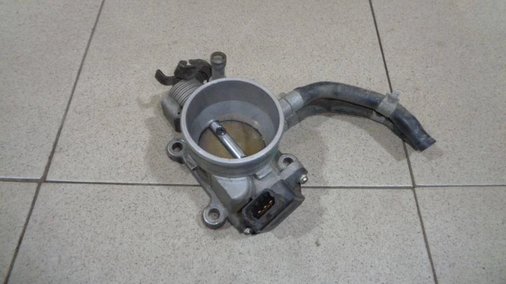 Заслонка дроссельная механическая Hyundai Tucson 1 JM