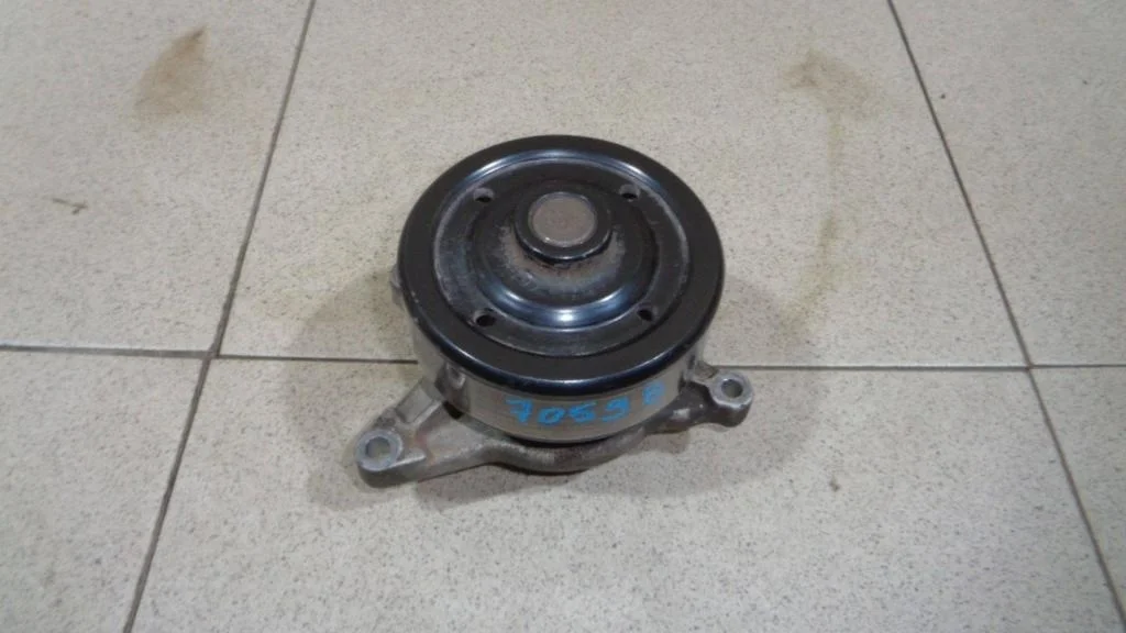 Помпа Toyota Corolla E120