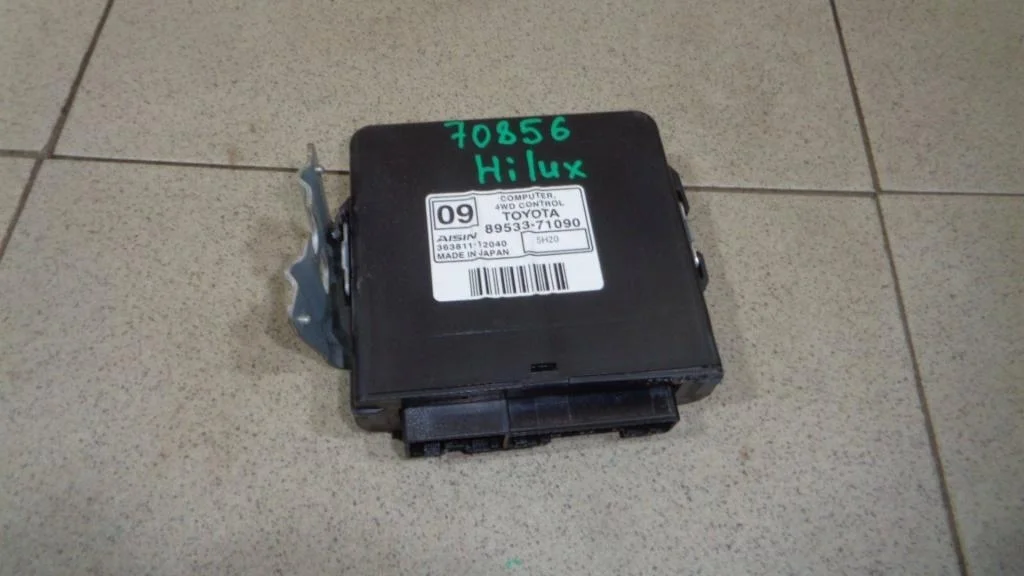 Блок электронный Toyota Hilux 8 2015 AN120, AN130
