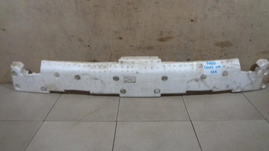 Наполнитель заднего бампера Toyota Camry XV40