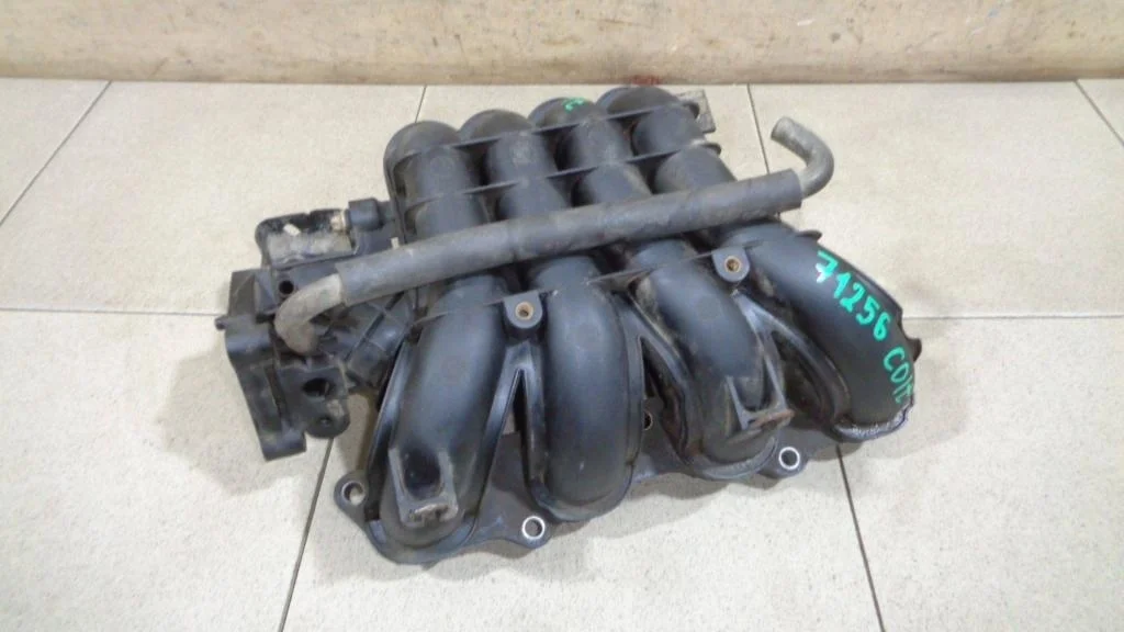 Коллектор впускной Mitsubishi Colt 2007 Z3