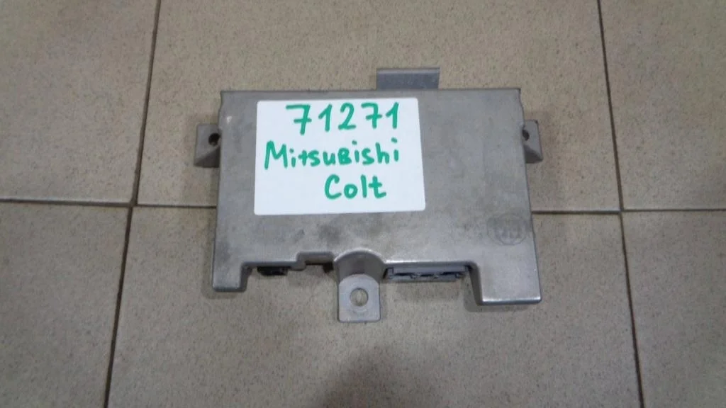 Блок электронный Mitsubishi Colt 2007 Z3