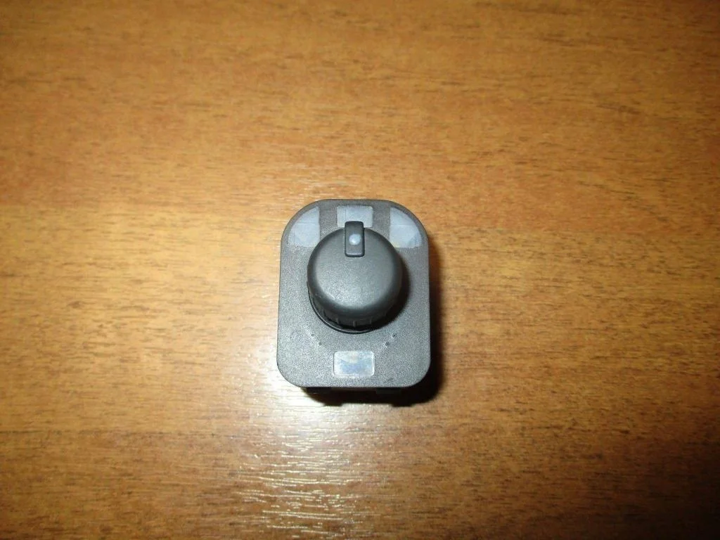 Переключатель регулировки зеркала Audi Q7 2008 4L