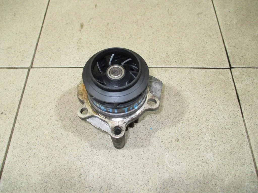 Помпа Volkswagen Tiguan 1 NF