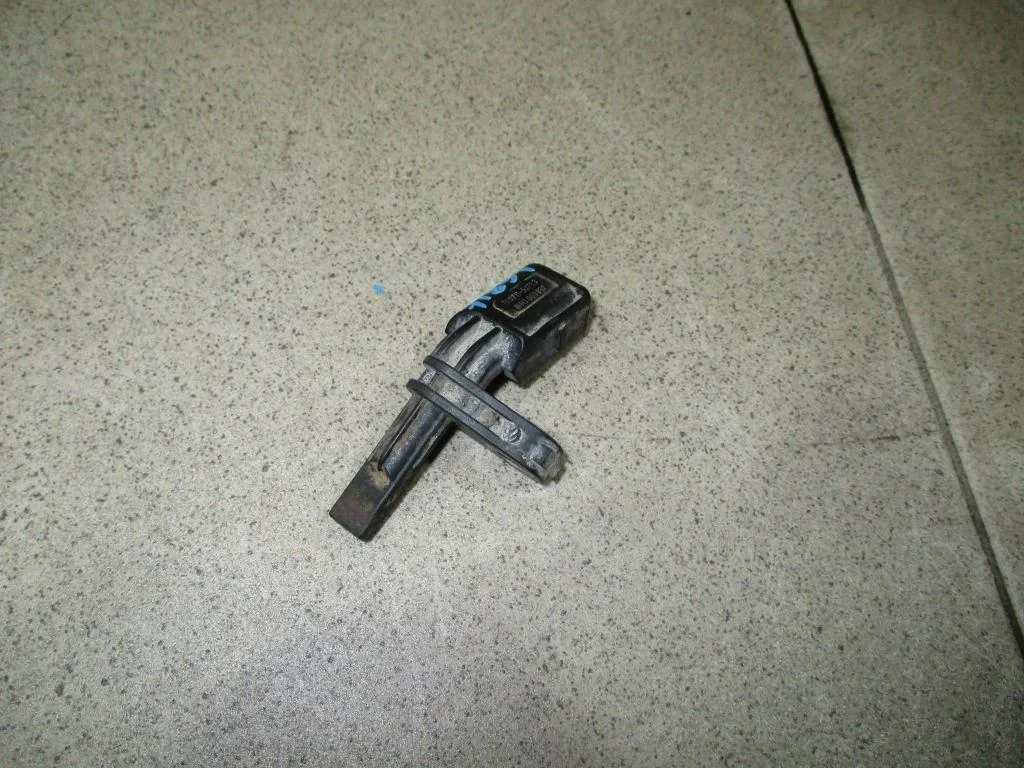 Датчик abs передний левый Volkswagen Tiguan 1 NF