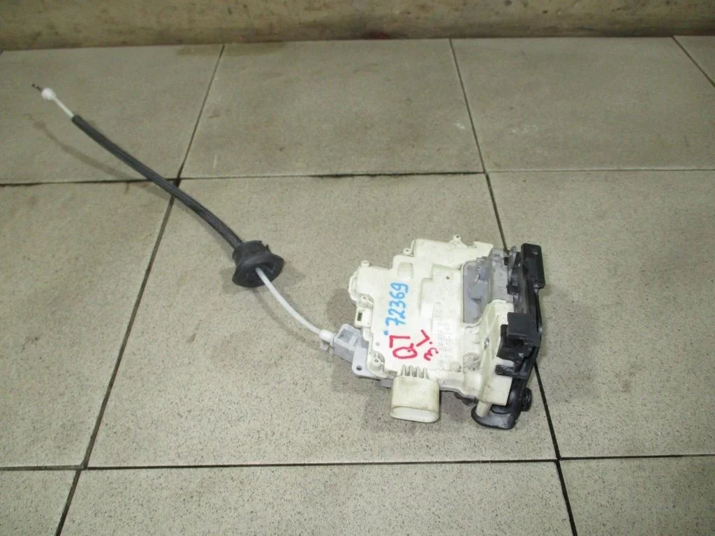 Замок двери задней левой Audi Q7 2008 4L
