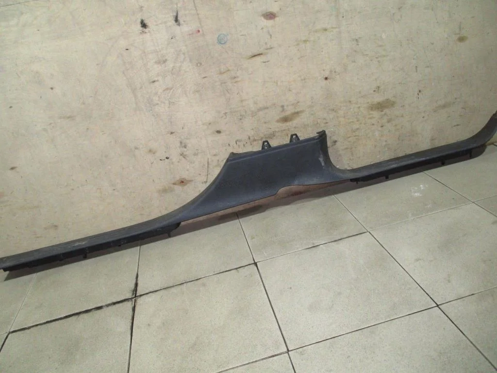 Накладка порога внутренняя Audi Q7 2008 4L