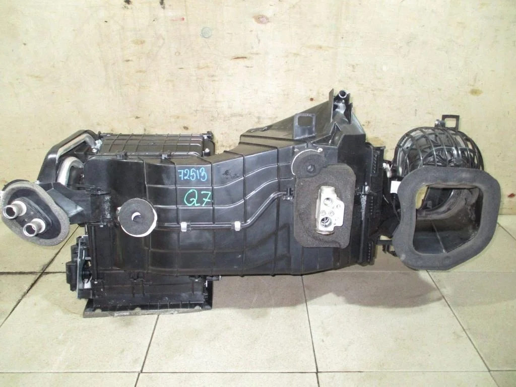 Корпус отопителя Audi Q7 2008 4L