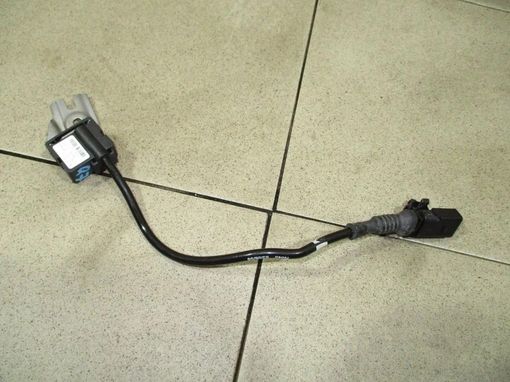 Датчик ускорения Audi Q7 2008 4L