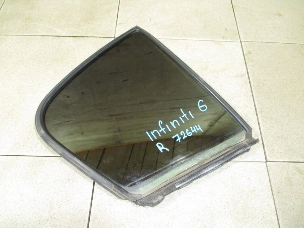 Стекло двери задней правой форточка Infiniti G37 2009 V36