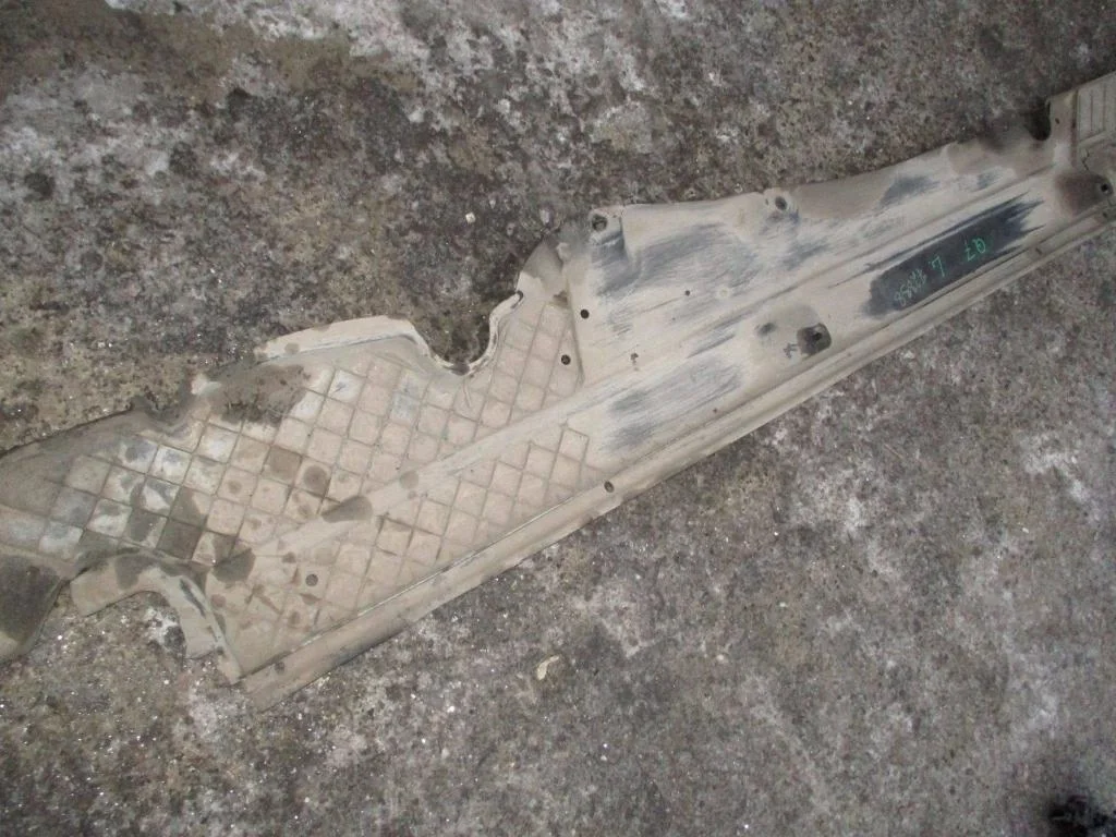 Защита антигравийная Audi Q7 2008 4L