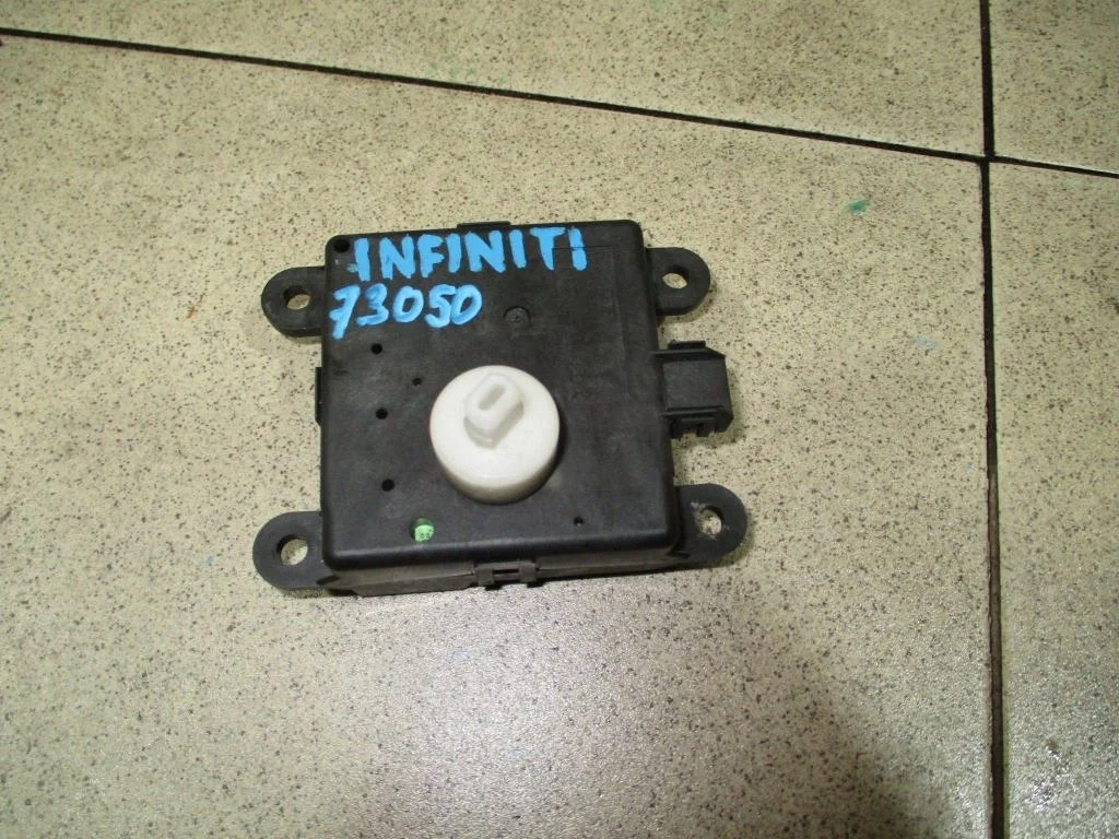 Моторчик заслонки печки Infiniti G37 2009 V36