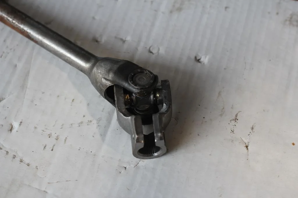 Б.у. карданчик рулевой MITSUBISHI LANCER CY1A MITSUBISHI LANCER CY1A