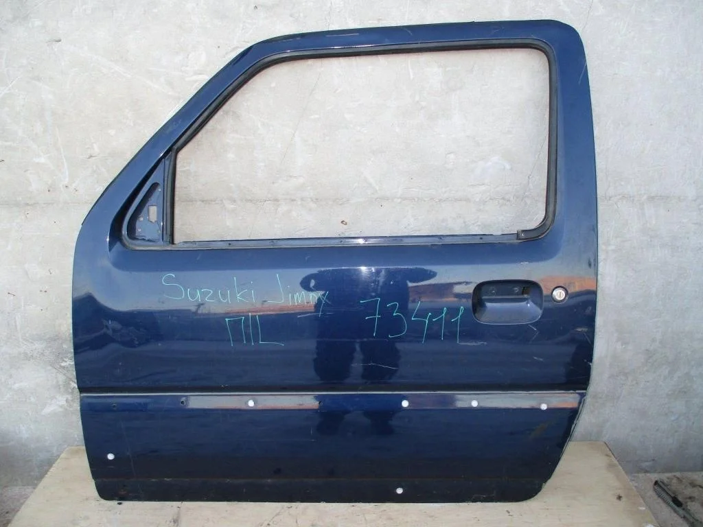 Дверь передняя левая Suzuki Jimny 3 JB23, JB43