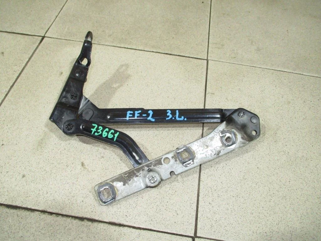 Петля крышки багажника Ford Focus 2007