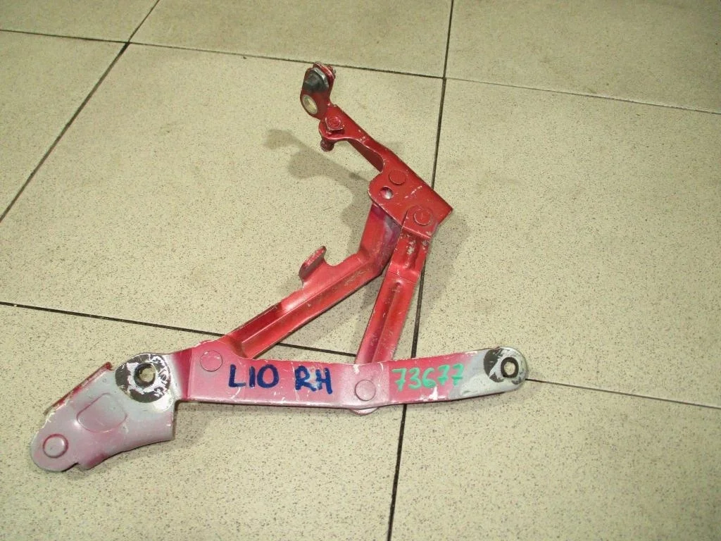 Петля крышки багажника Mitsubishi Lancer 10 CY