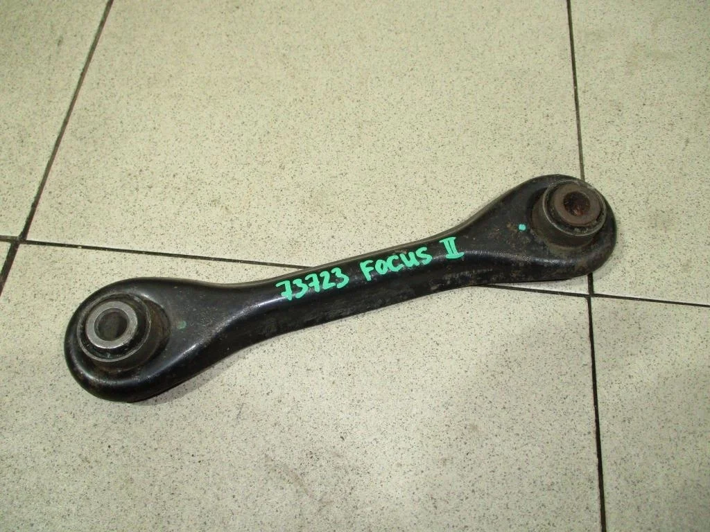 Рычаг задний поперечный Ford Focus 2007