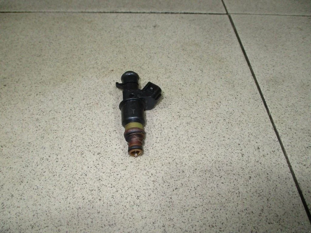 Форсунка топливная Honda Accord 7 CL