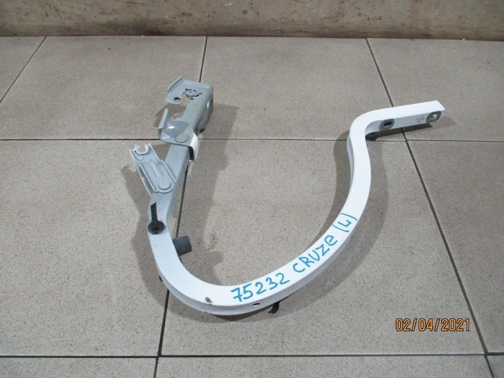 Петля крышки багажника Chevrolet Cruze 2012 J300