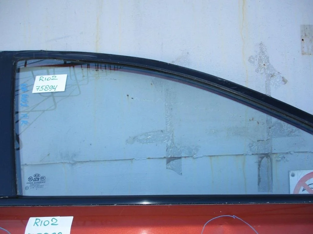 Стекло двери передней правой Kia RIO 2 2006 JB