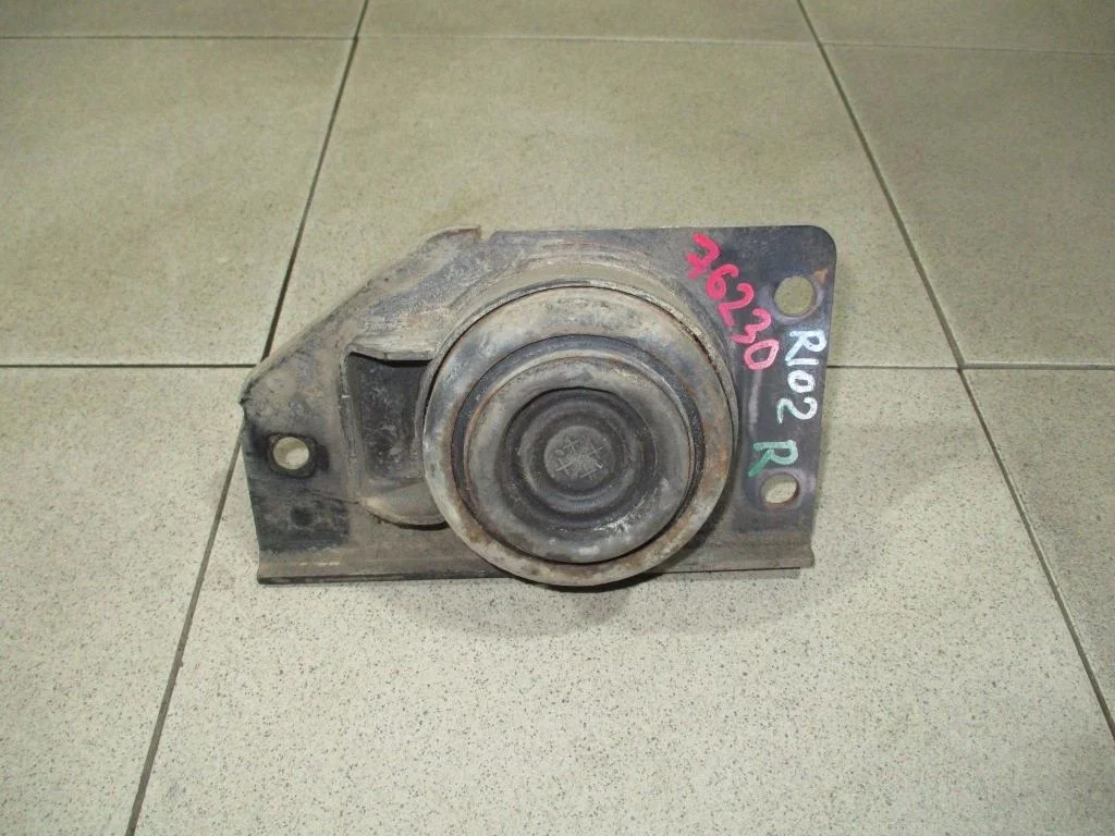 Опора двигателя правая Kia RIO 2 2006 JB