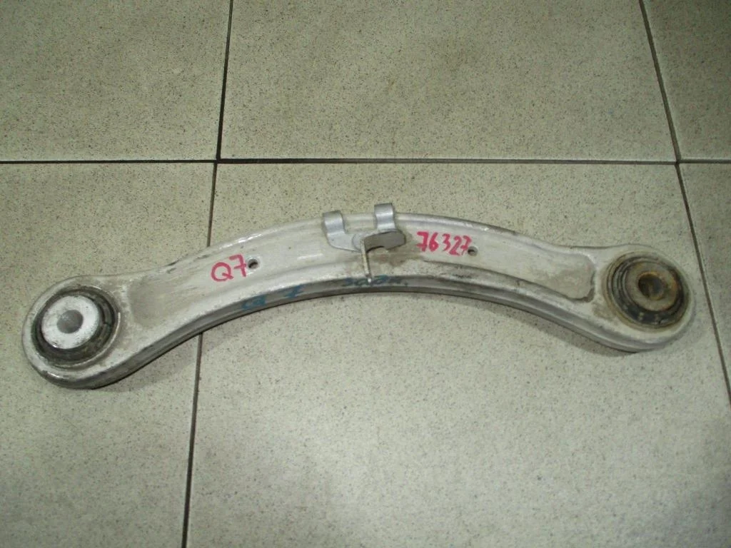 Рычаг задний верхний Audi Q7 2008 4L