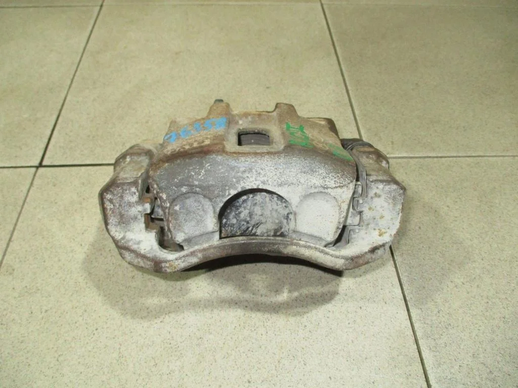 Суппорт передний правый Kia RIO 2 2006 JB