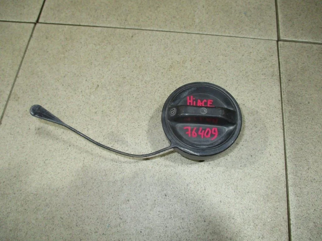 Крышка топливного бака Toyota Hiace 2006 H200