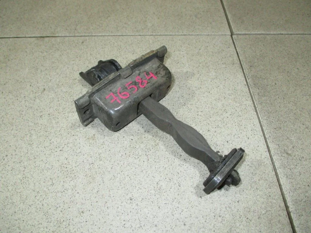 Ограничитель двери Mercedes-Benz ML-Class W163